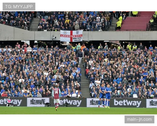 官方测试：英超将在下赛季试点半自动越位技术，本轮于光明球场进行校准